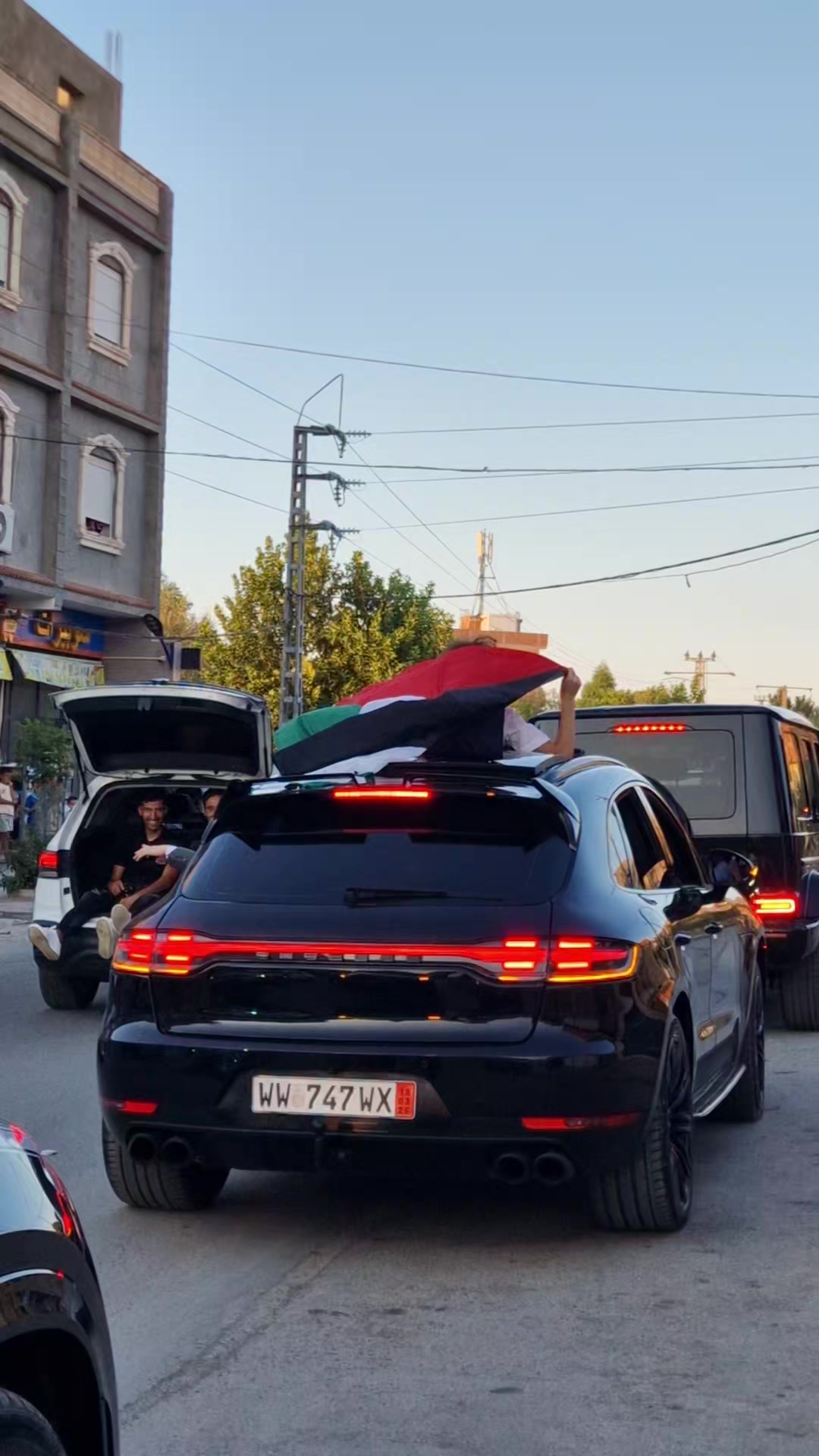 @Amine 🇩🇿