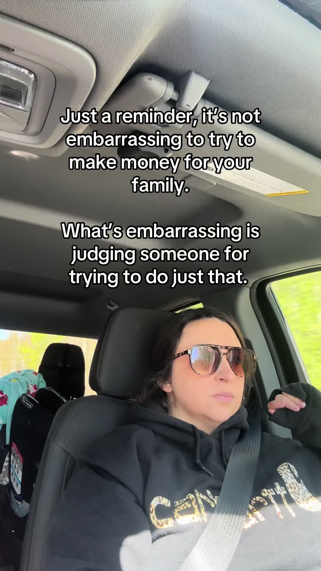 @Daniellemarie🦋SAHM