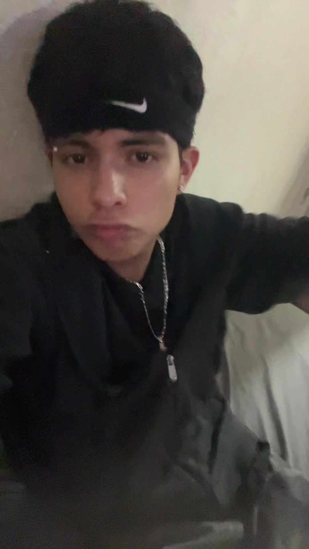 @Alezz_jxx