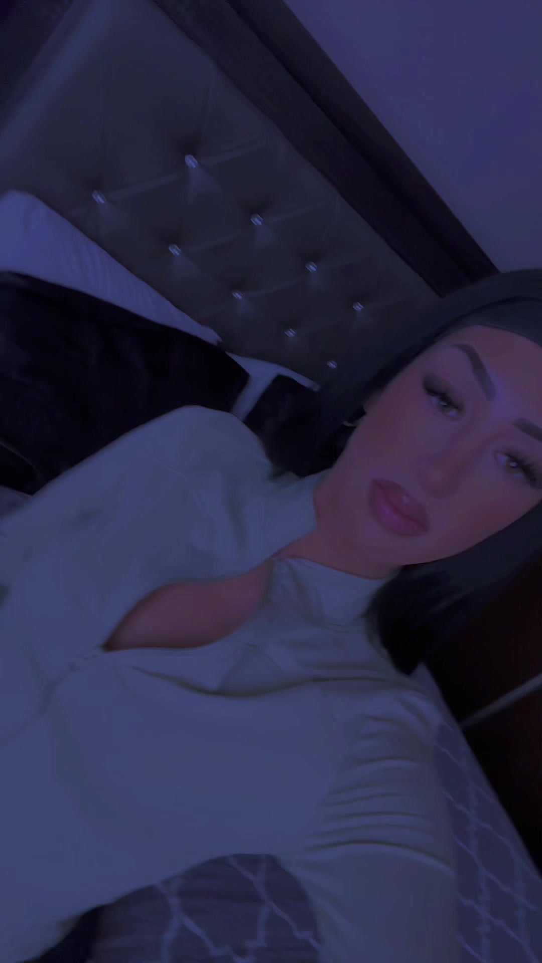 @𝓐lien 𝓖𝓸𝓭𝓭𝓮𝓼𝓼