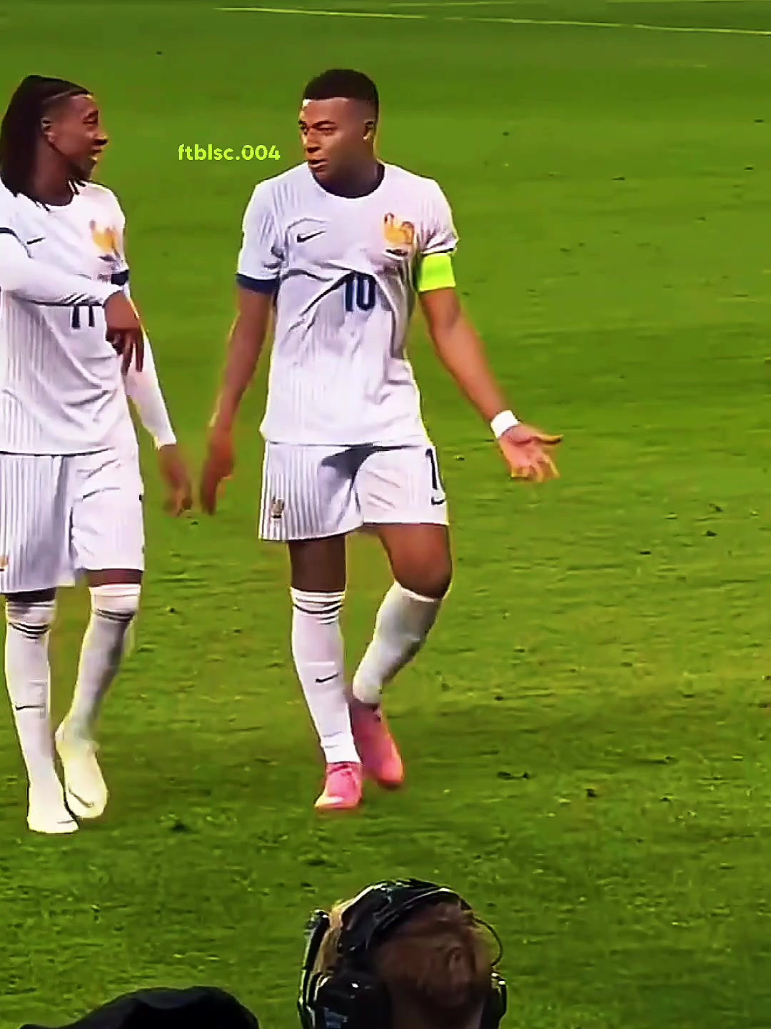 @footballsoccer.004