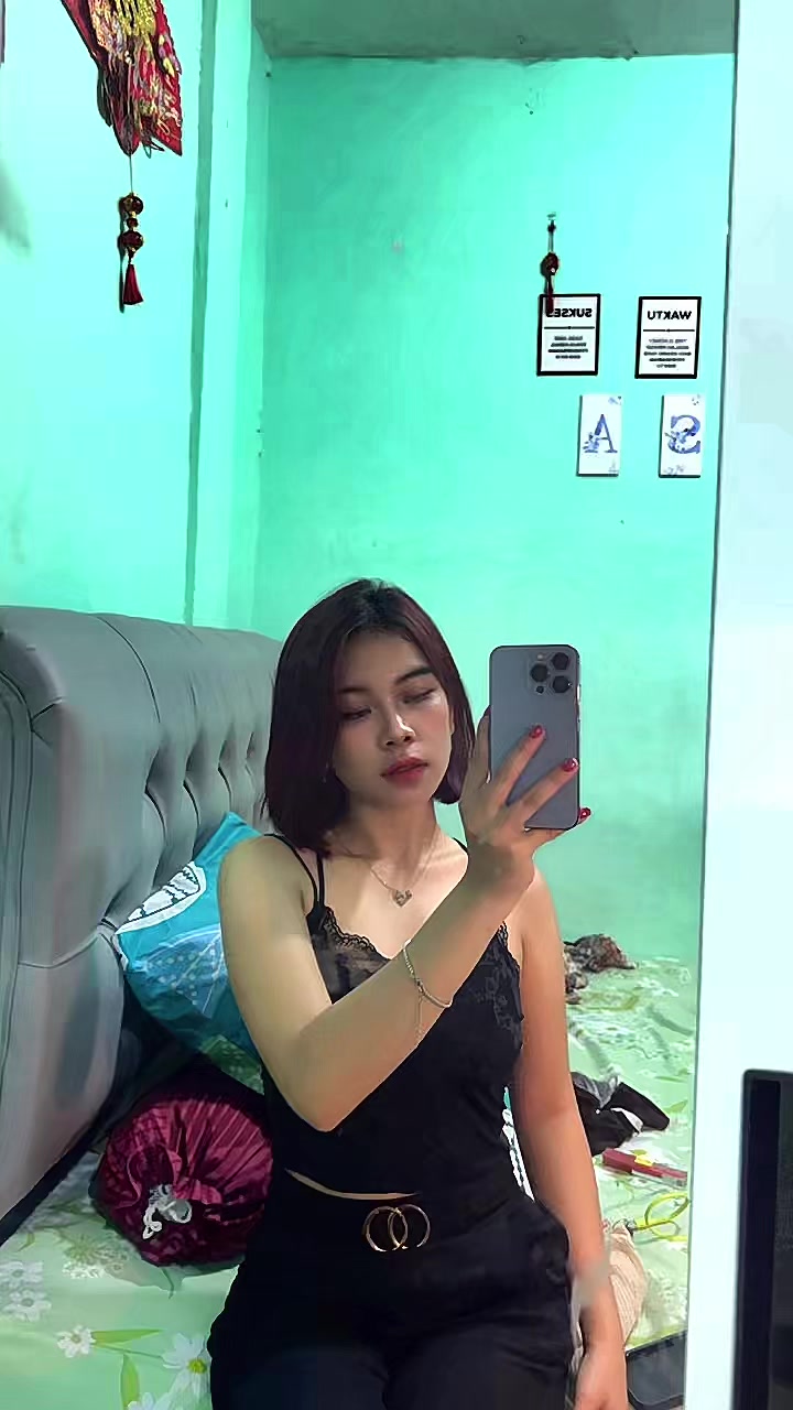 @Nisaaaaaaa