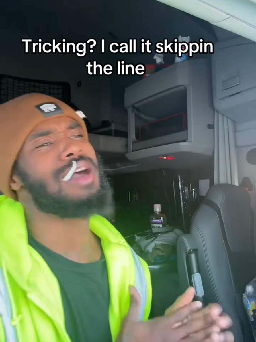 @HeyGirlHey
