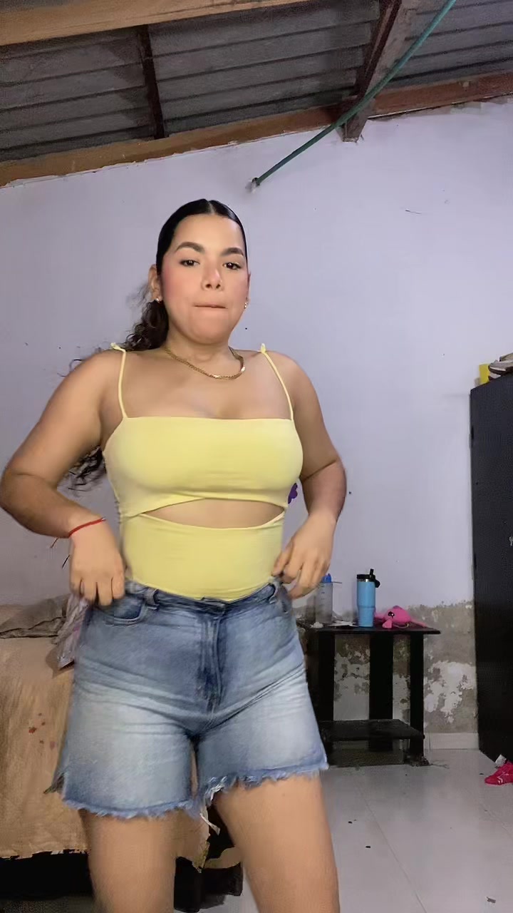 @Dani🌼