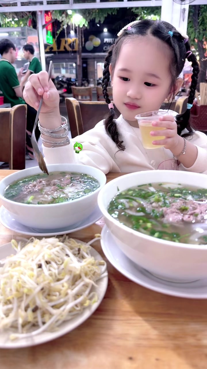 @Nguyễn Tr&acirc;m anh: k&ecirc;nh g&aacute;i xinh