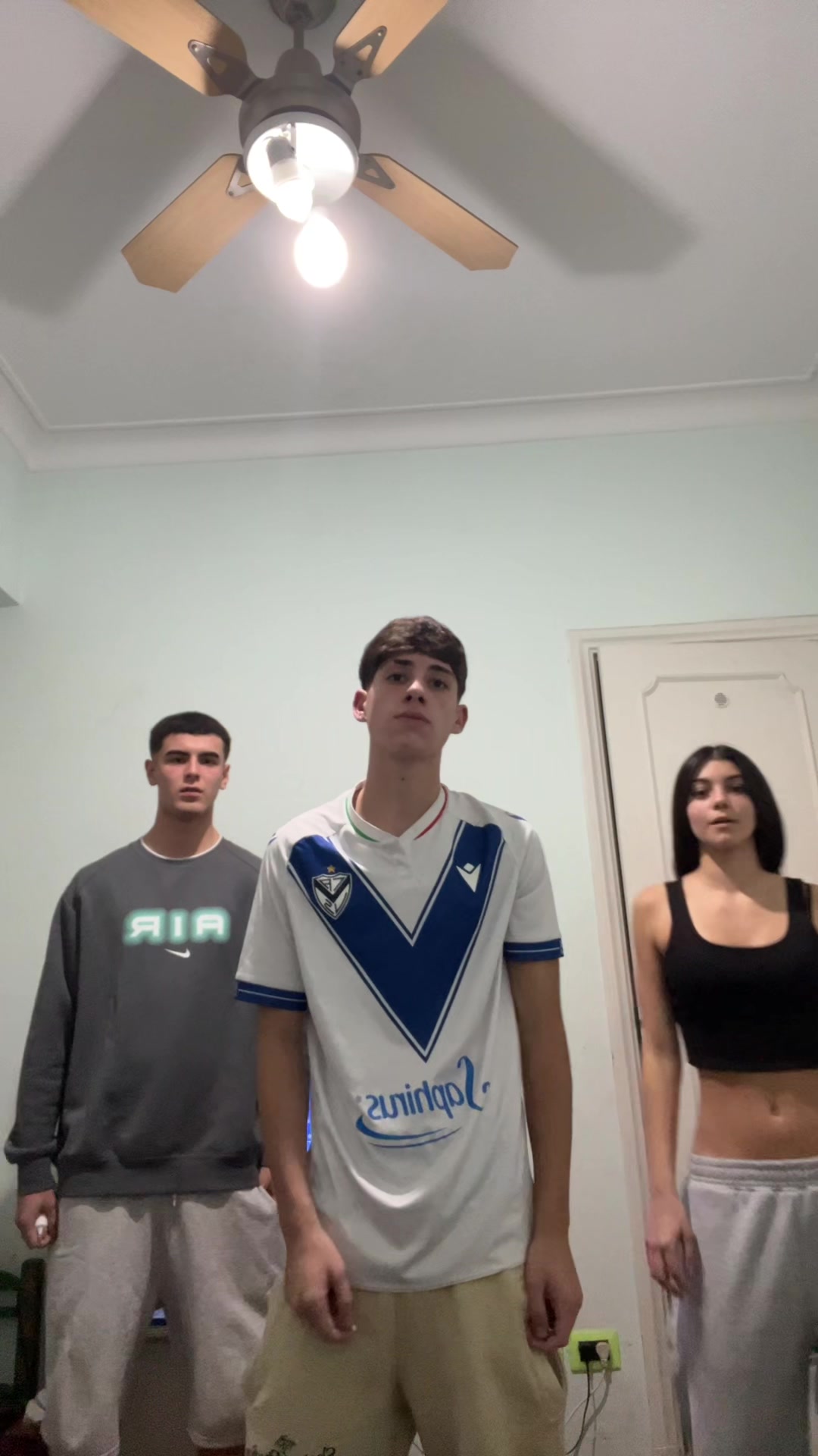 @mili