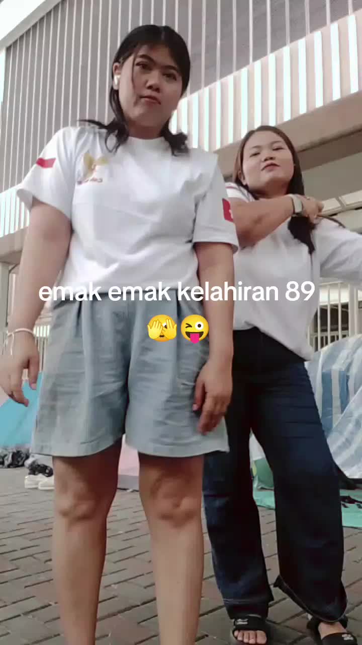 @🇭🇰miss semok 🇲🇨