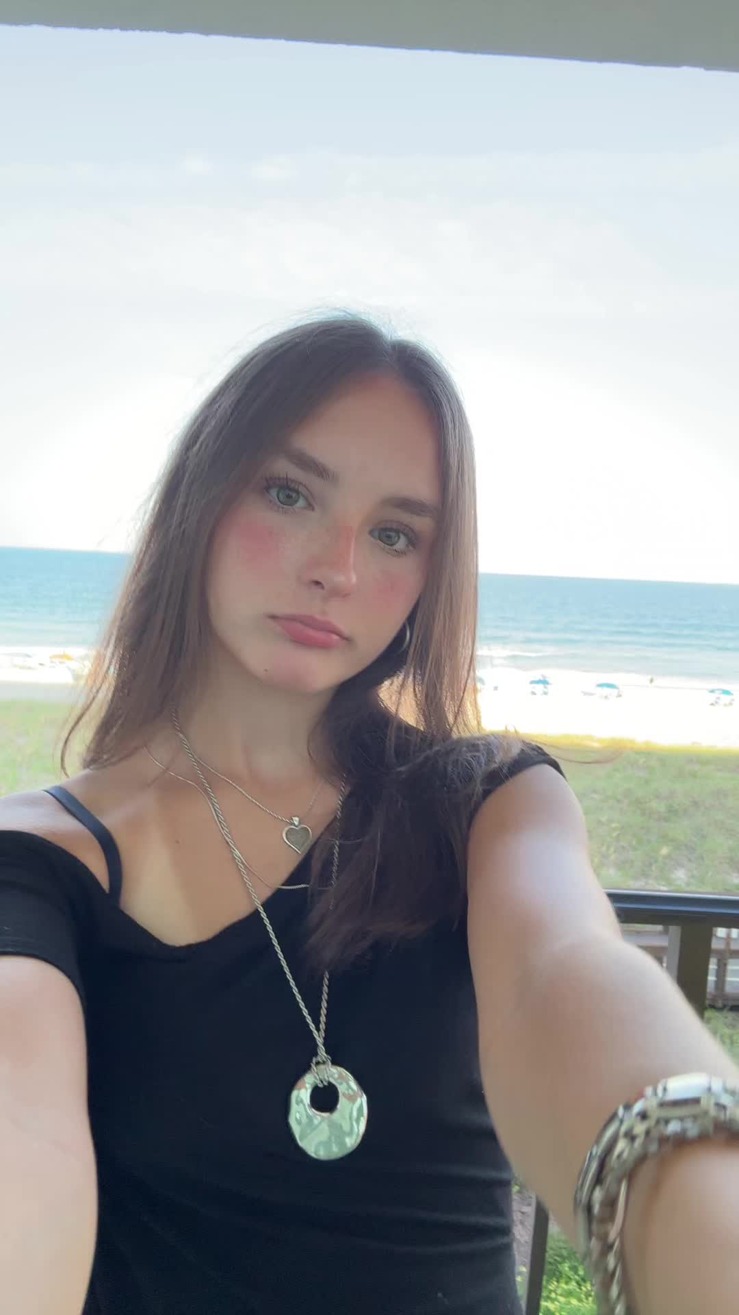 @𖦹𝓐𝓾𝓭𝓻𝓮𝔂𖦹