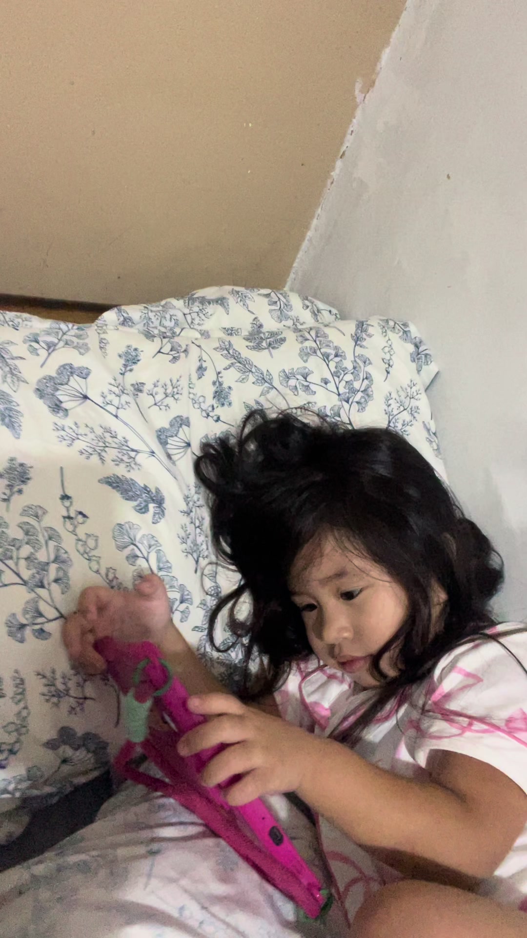@Kiara-Kaori Twins