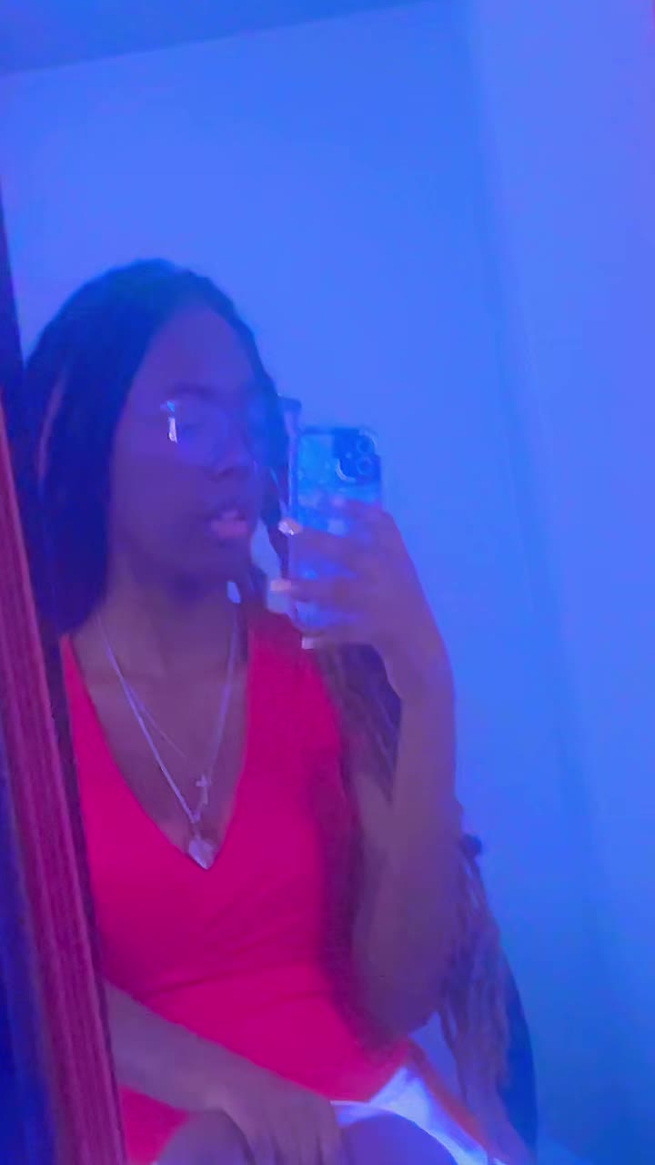 @breashiana