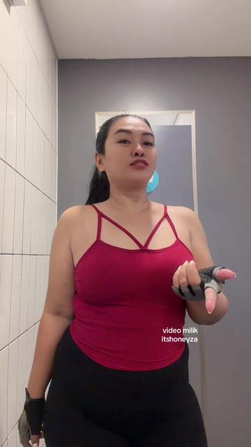 @itshoneyza