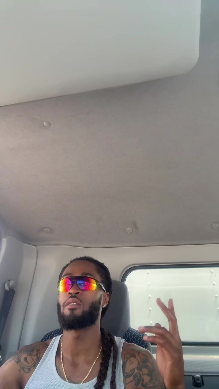 @Its_los