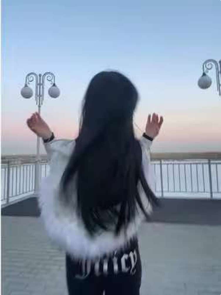 @Ния