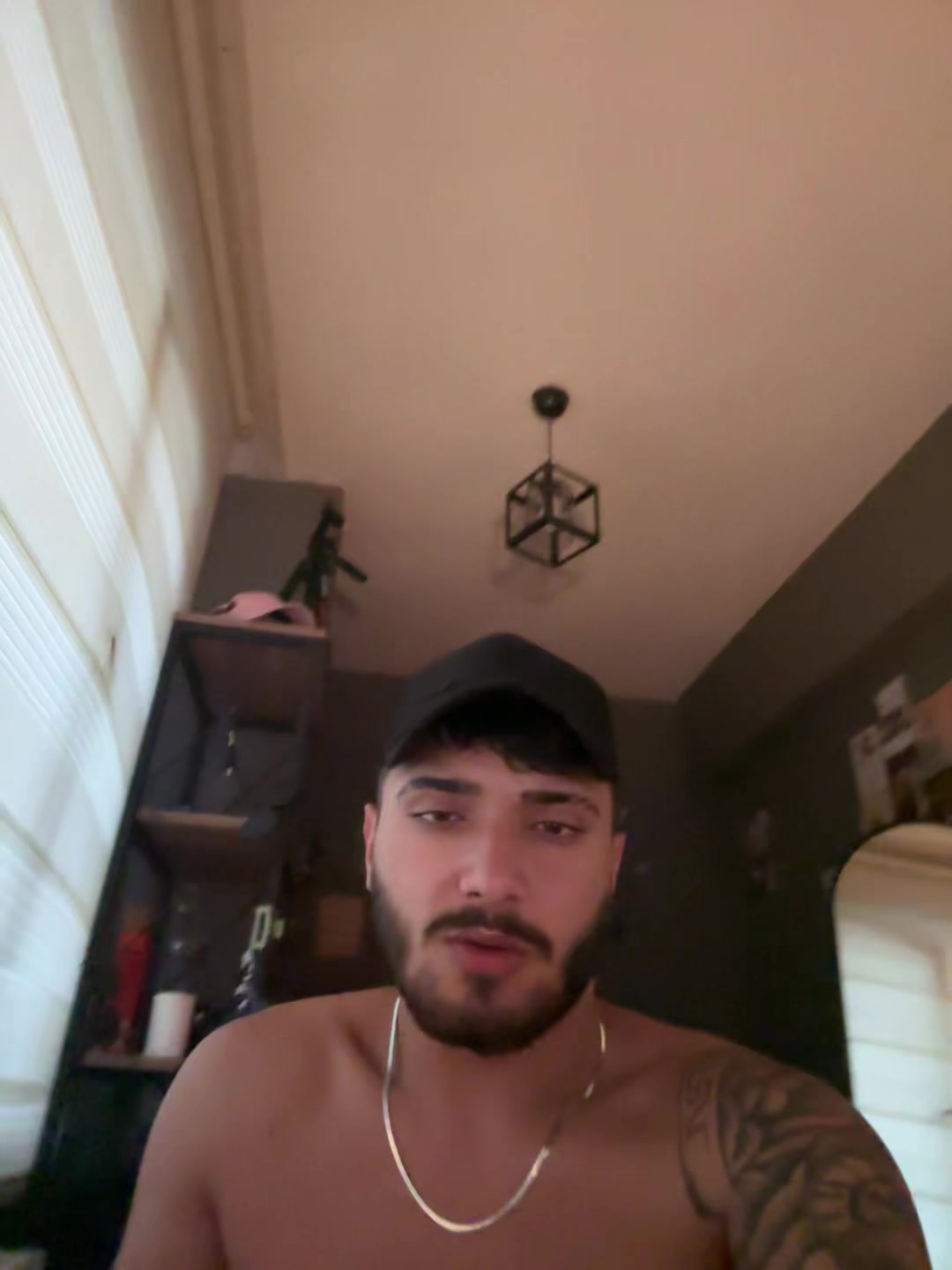 @𝐄𝟐𝟏