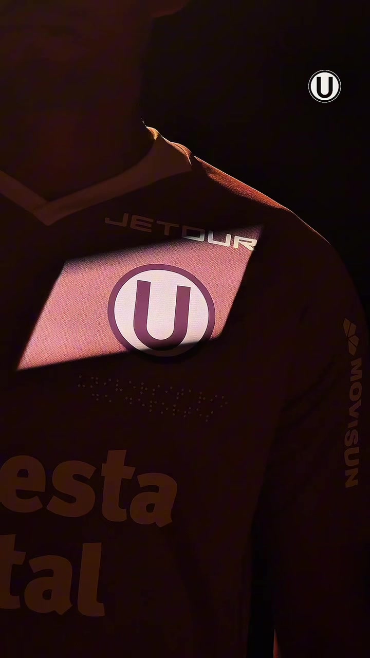 @Universitario