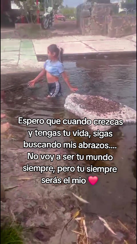 @Nahí Cdza