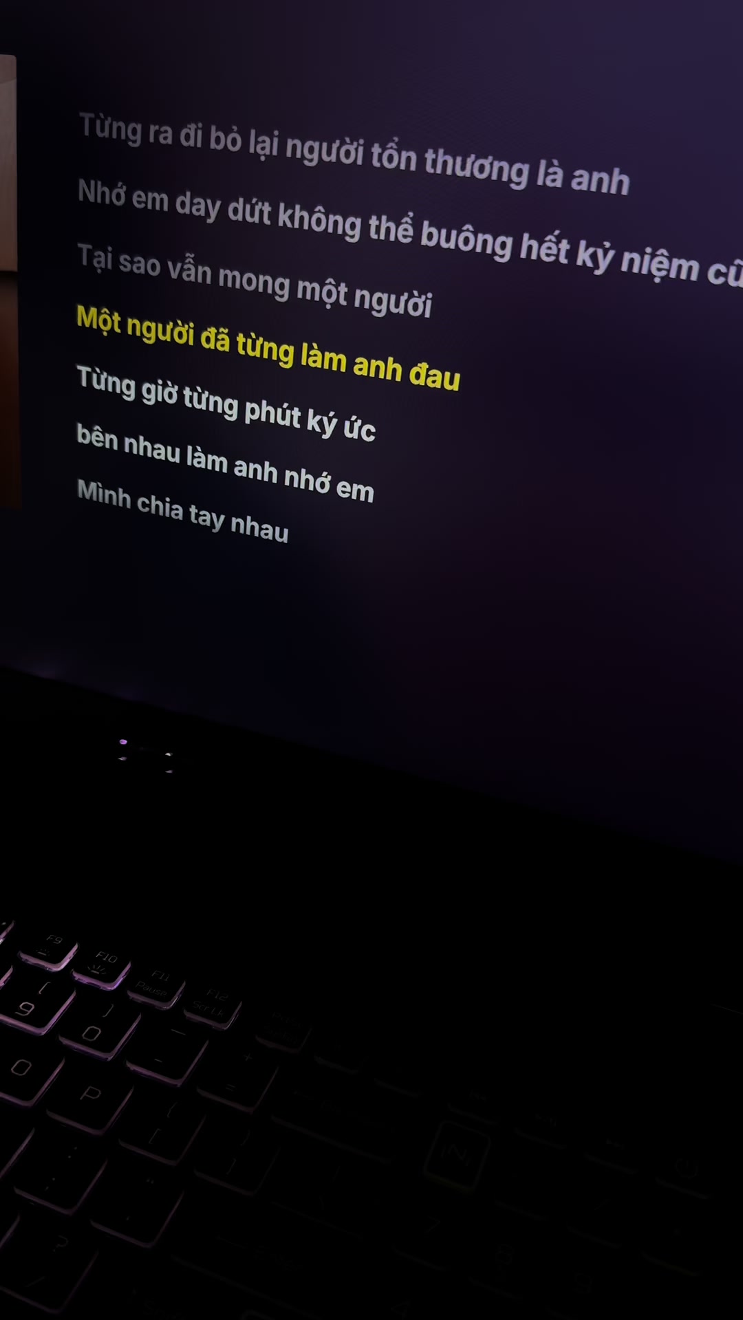@CHẠM VÀO TIM