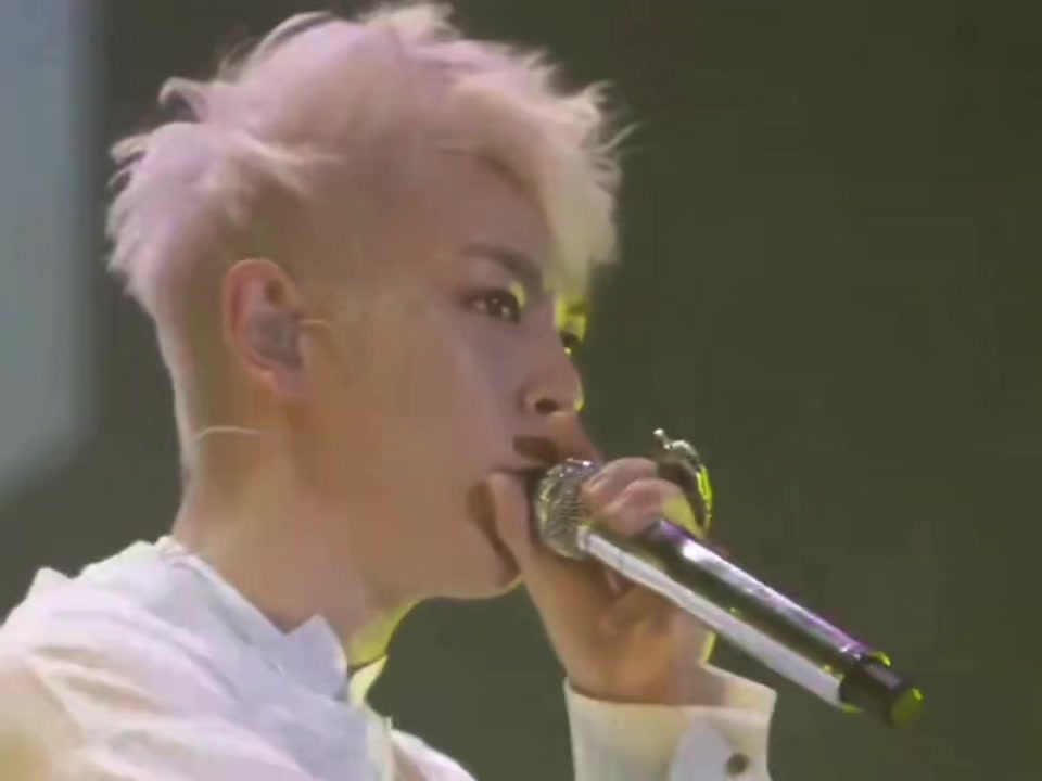 @T.O.P King 👑