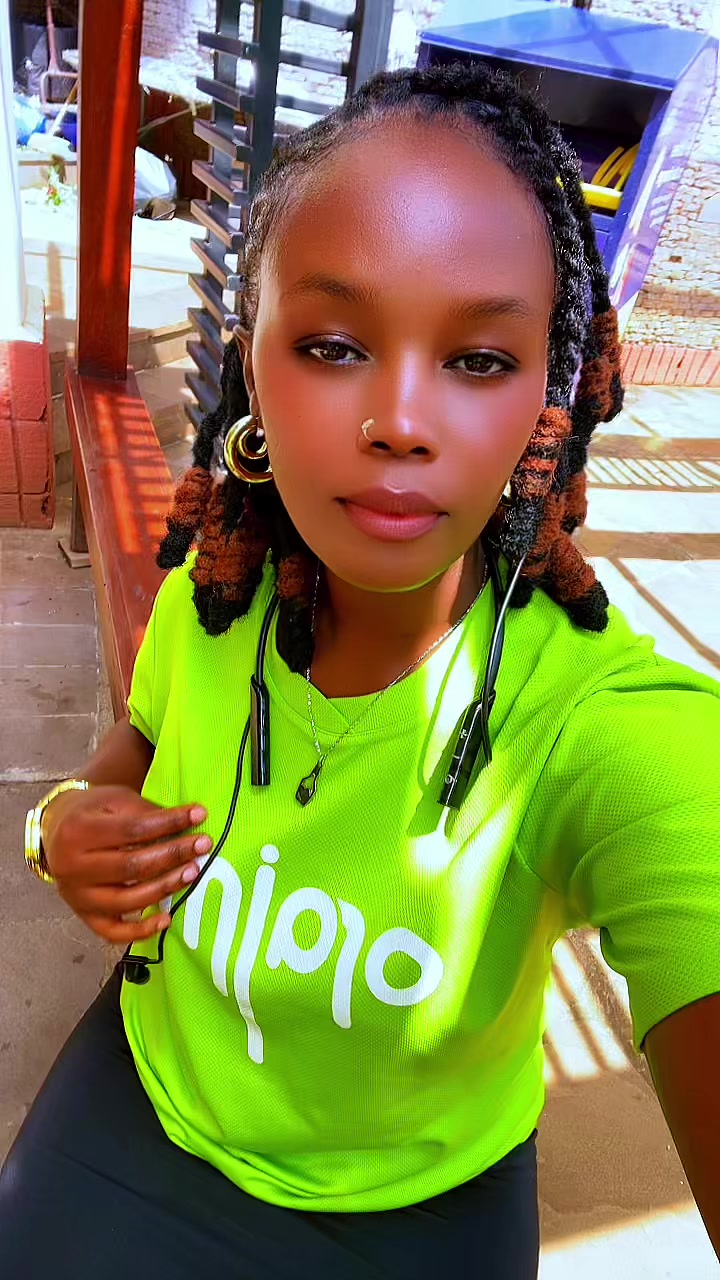 @Carol Wawira
