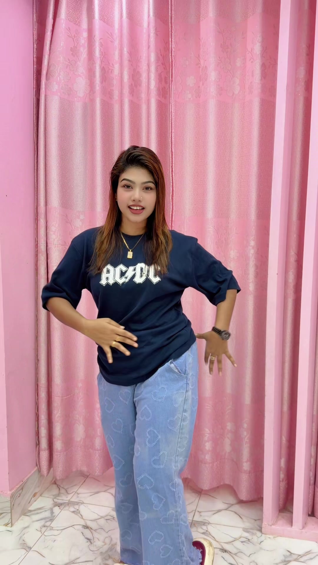 @Aru MakeOver & Beauty Salon