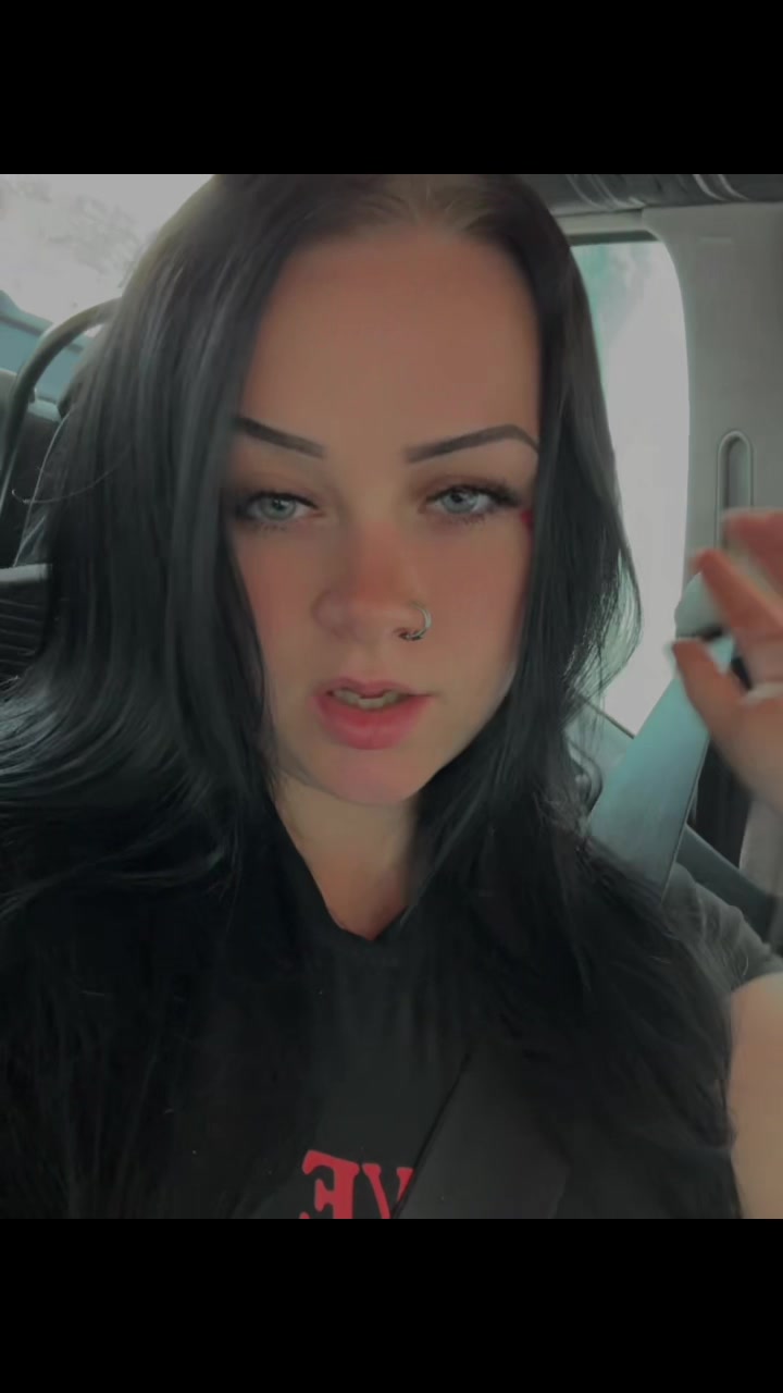 @Jasmine💋🕸️