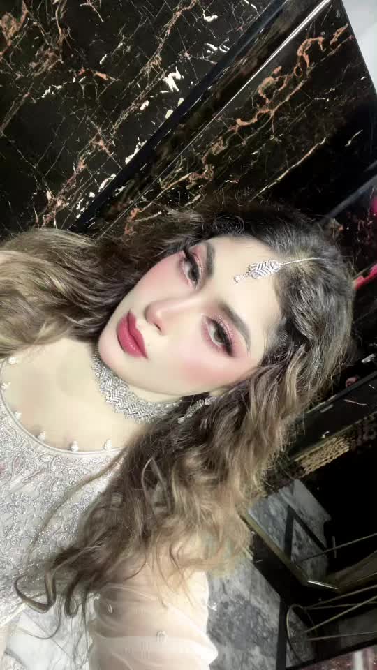 @Maham Mughal👑