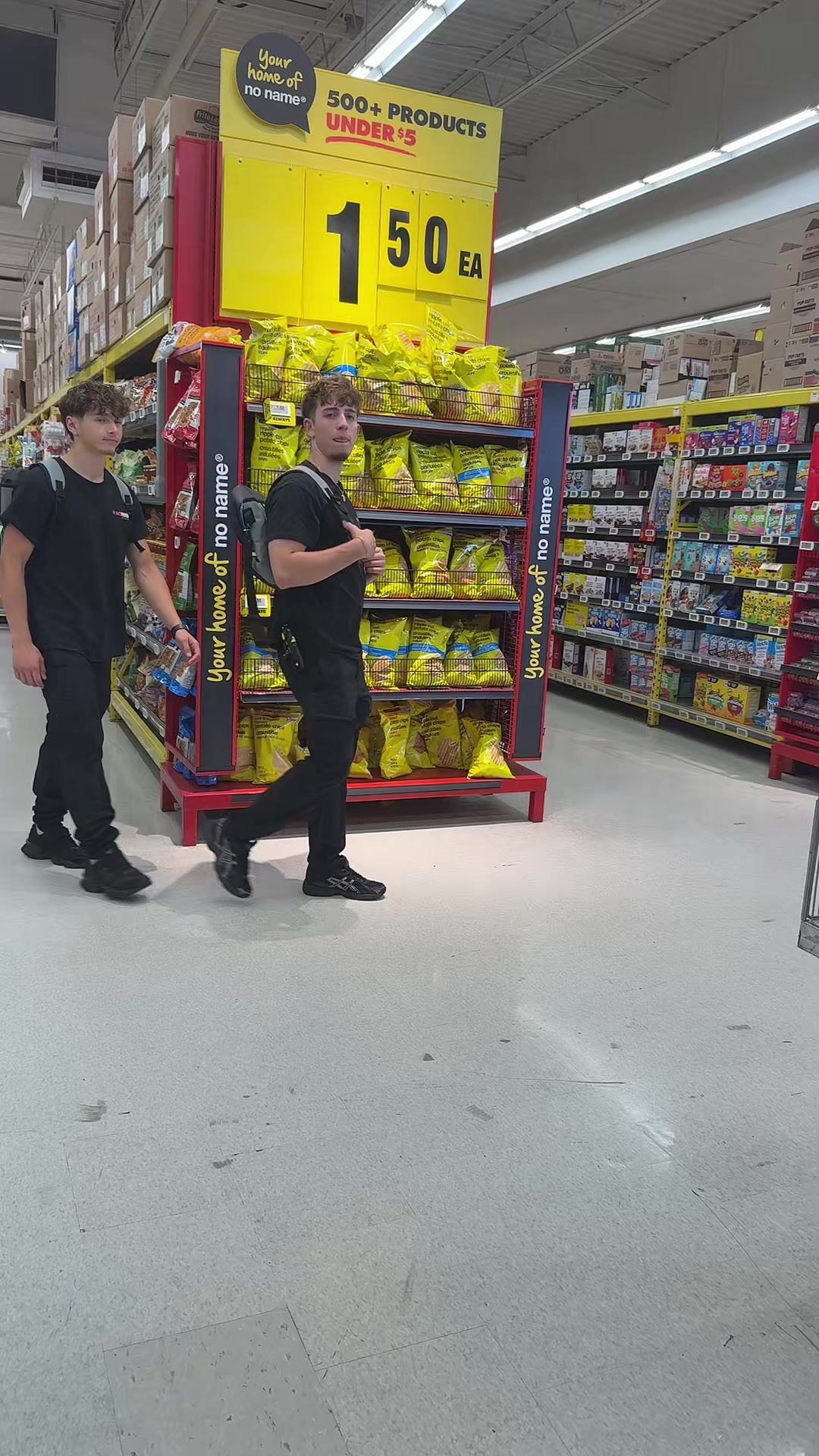@Joe and Val&rsquo;s NoFrills