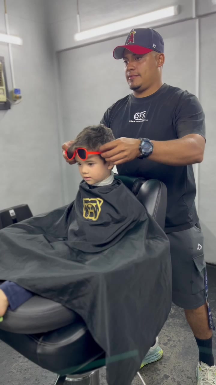 @Barber Mack
