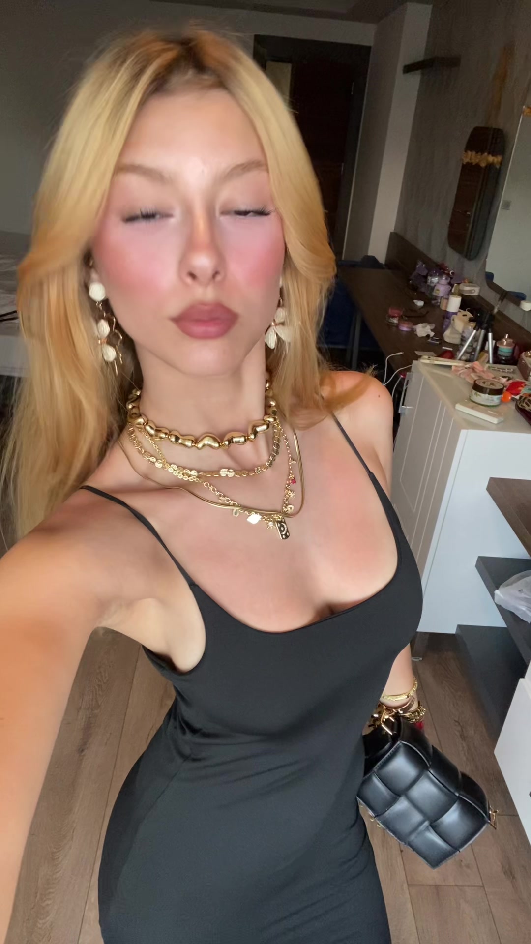 @Irem Imamoglu🍸🌻
