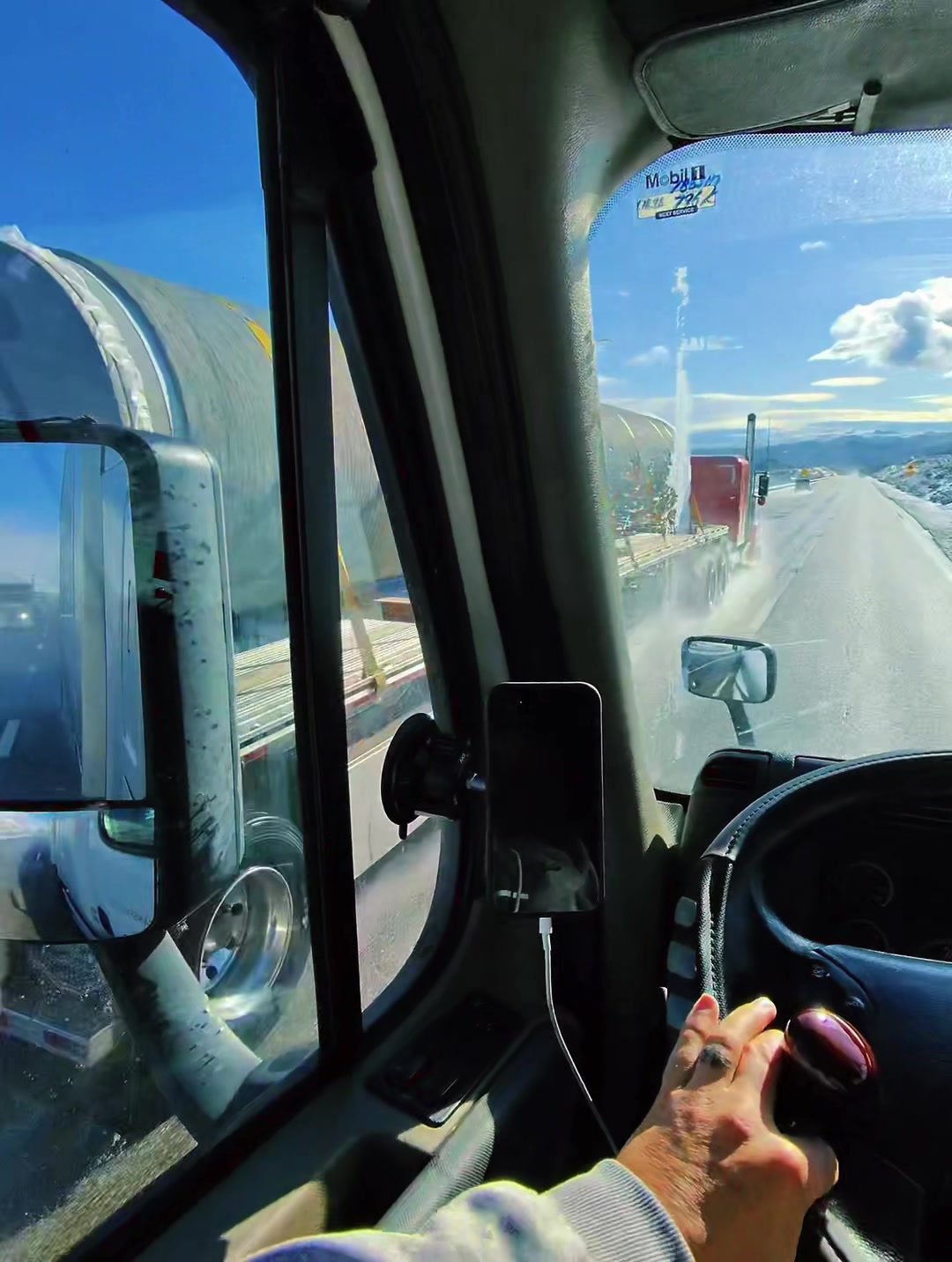 @Angel>THe<Trucker