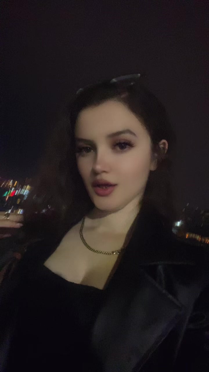 @Ana🥰