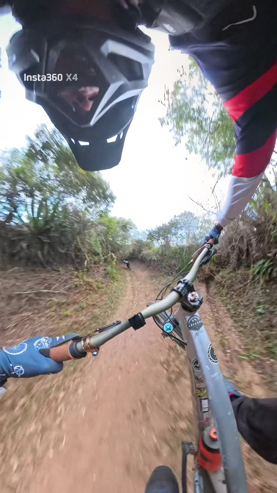@Rueda/TRAIL