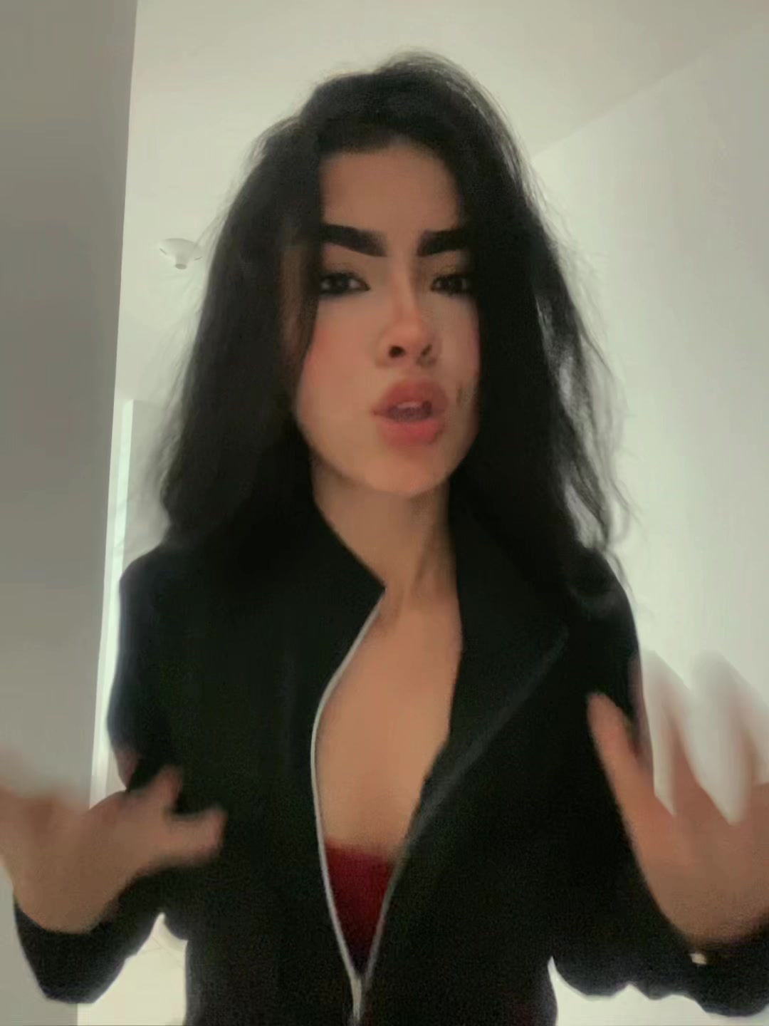 @𝒸𝒶𝓁𝓁𝓂𝑒𝓌𝑒𝓃𝒹𝓎 💋