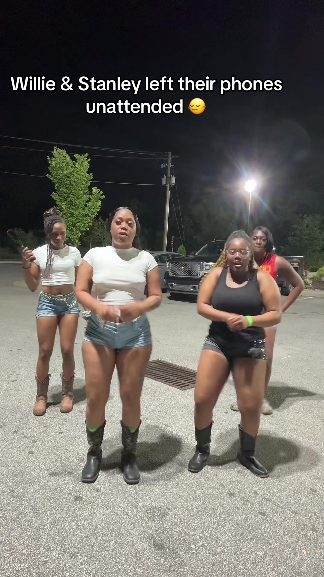 @Ghettotwins_