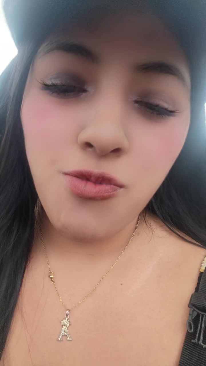 @Angie Llanos