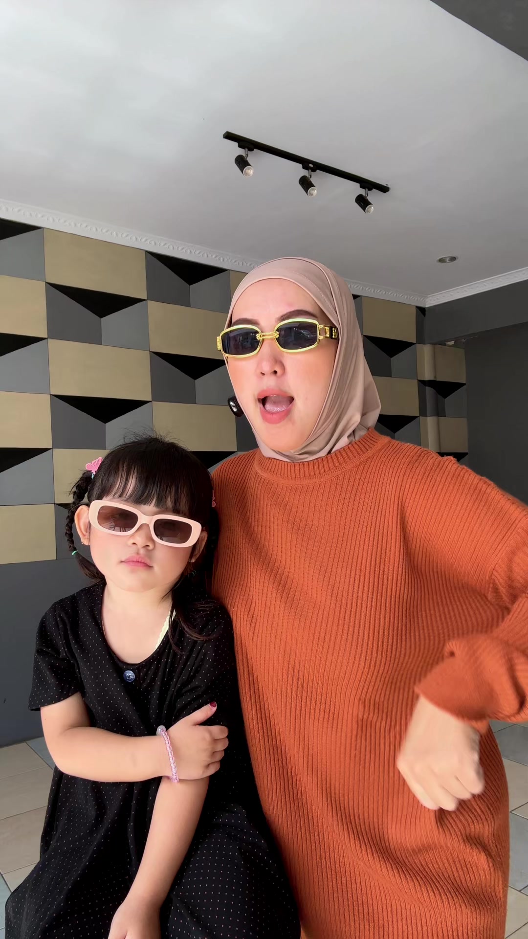 @Lia Siti Awaliyah ☑️