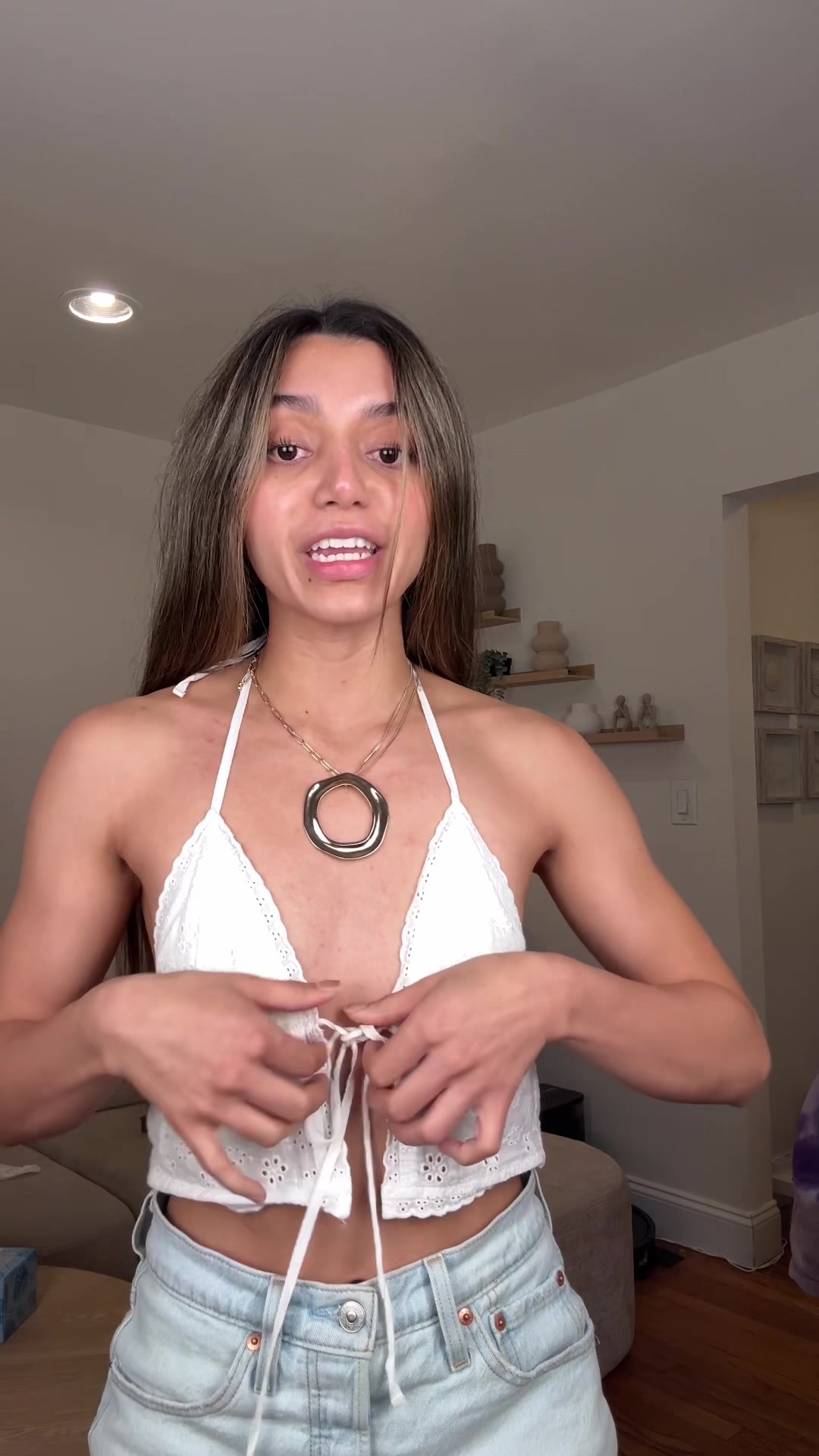 @Bella