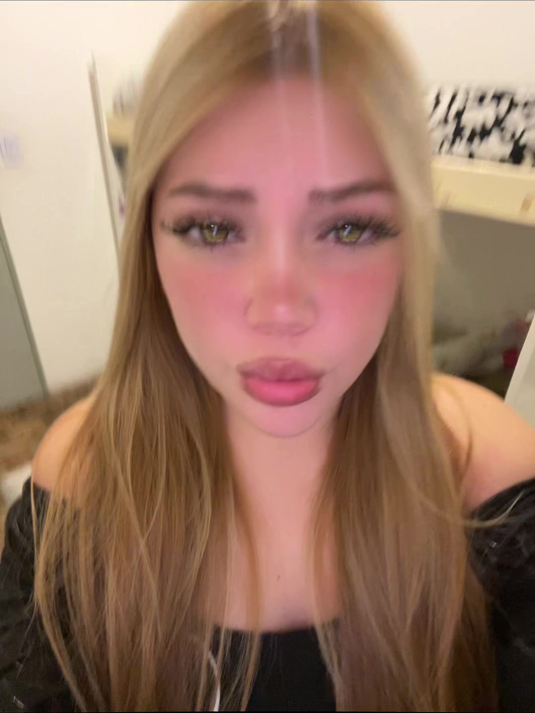 @mia