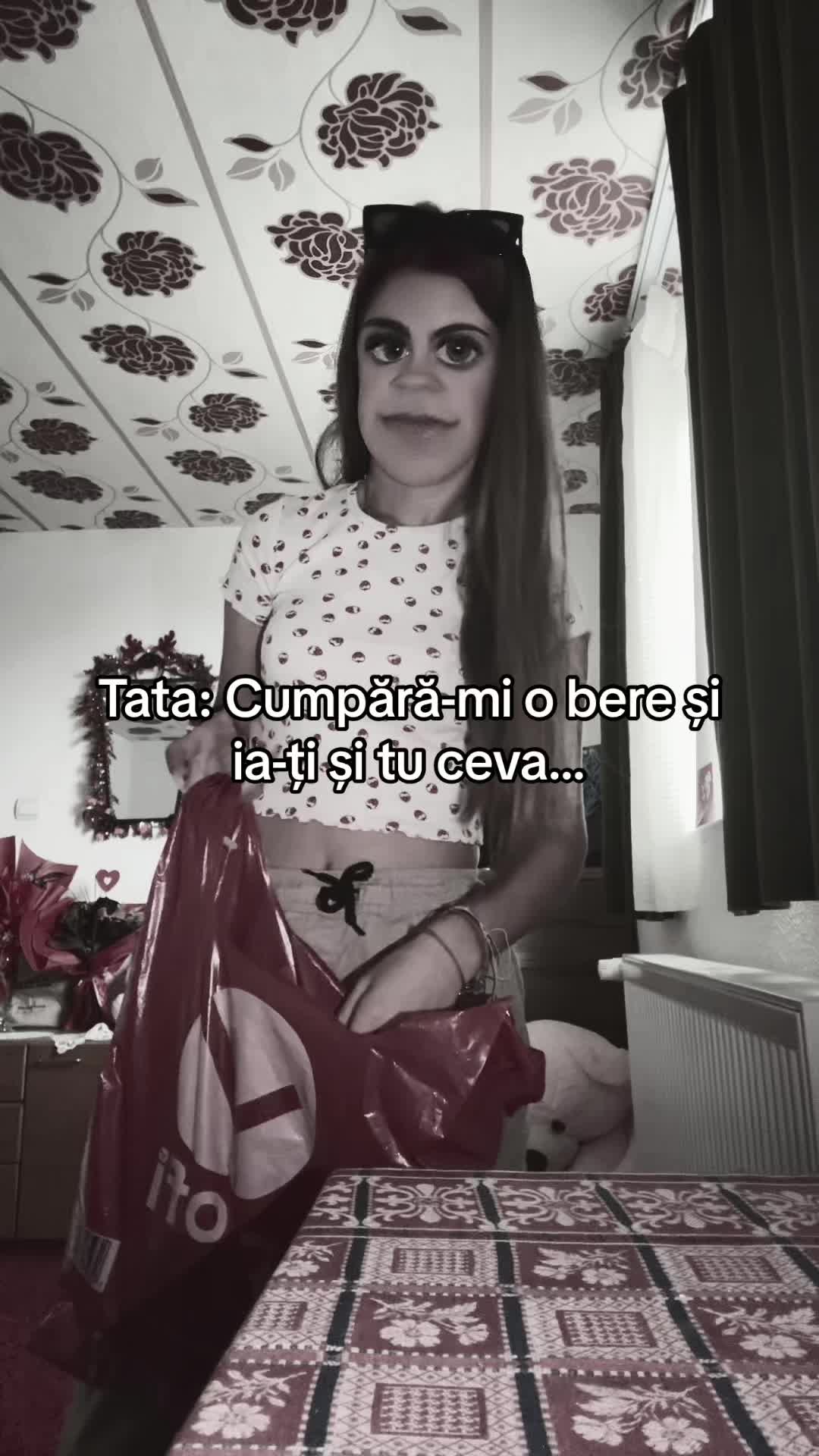 @c.tania17