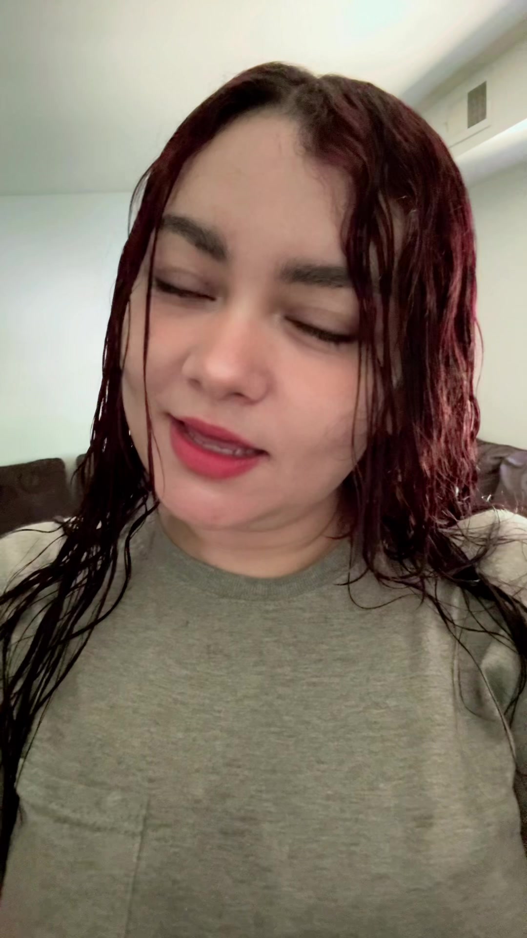 @Yadira😈♋️