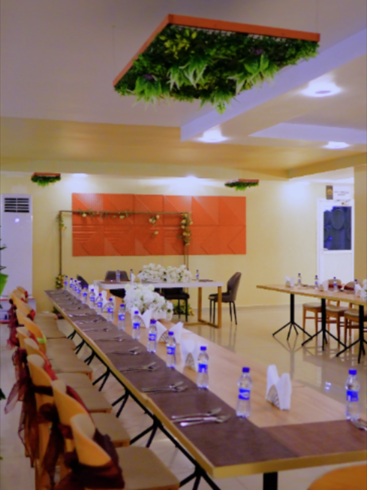 @muniza Restaurant