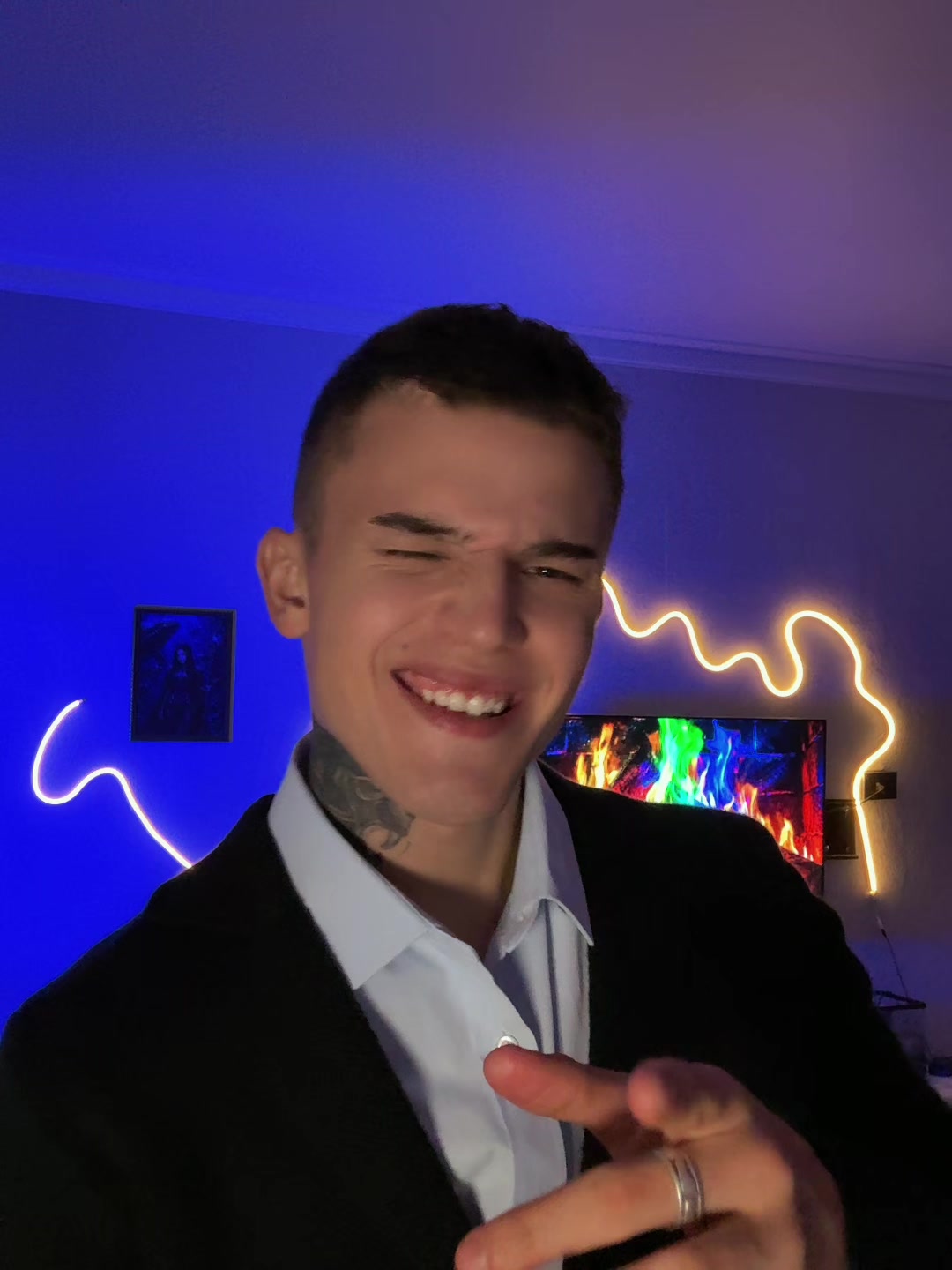 @𝐊 𝐈 𝐓 🌟