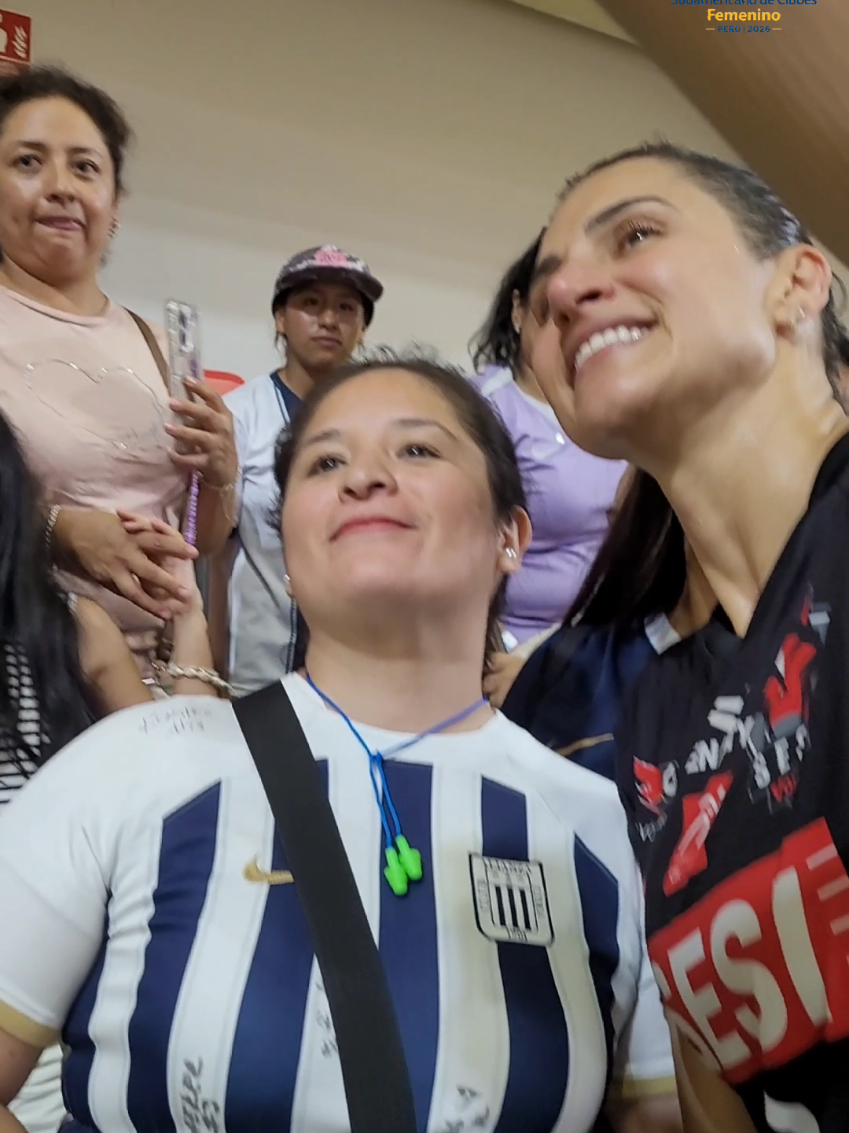 @Federaci&oacute;n Peruana de V&oacute;leibol
