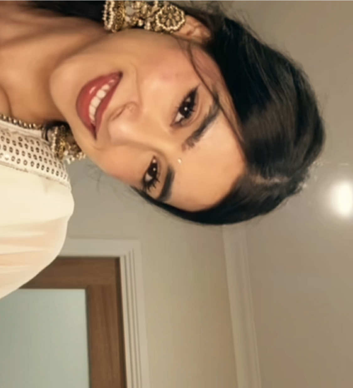 @Laxmi 👸🏻🇳🇵