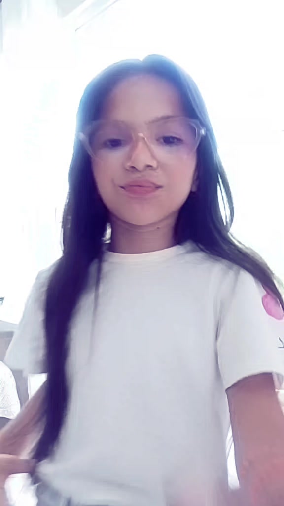 @Laylla Amdrda 💕🩷