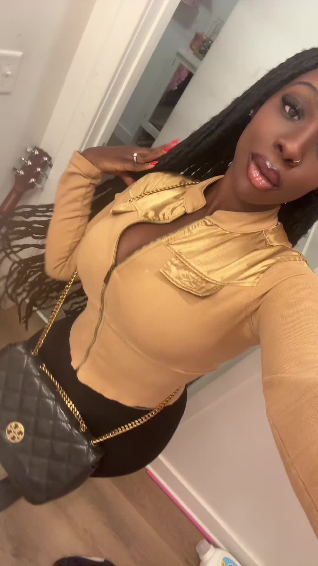 @Maya🇬🇭
