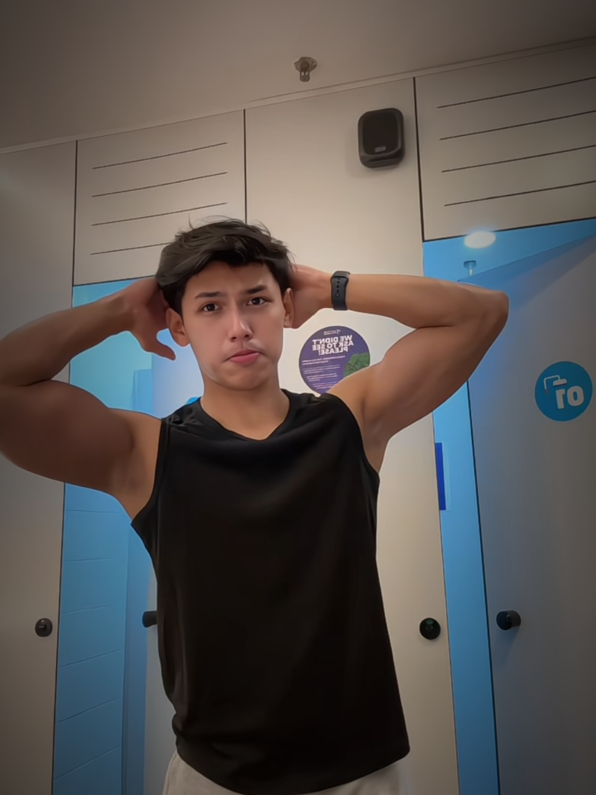 @SHIRTLESS
