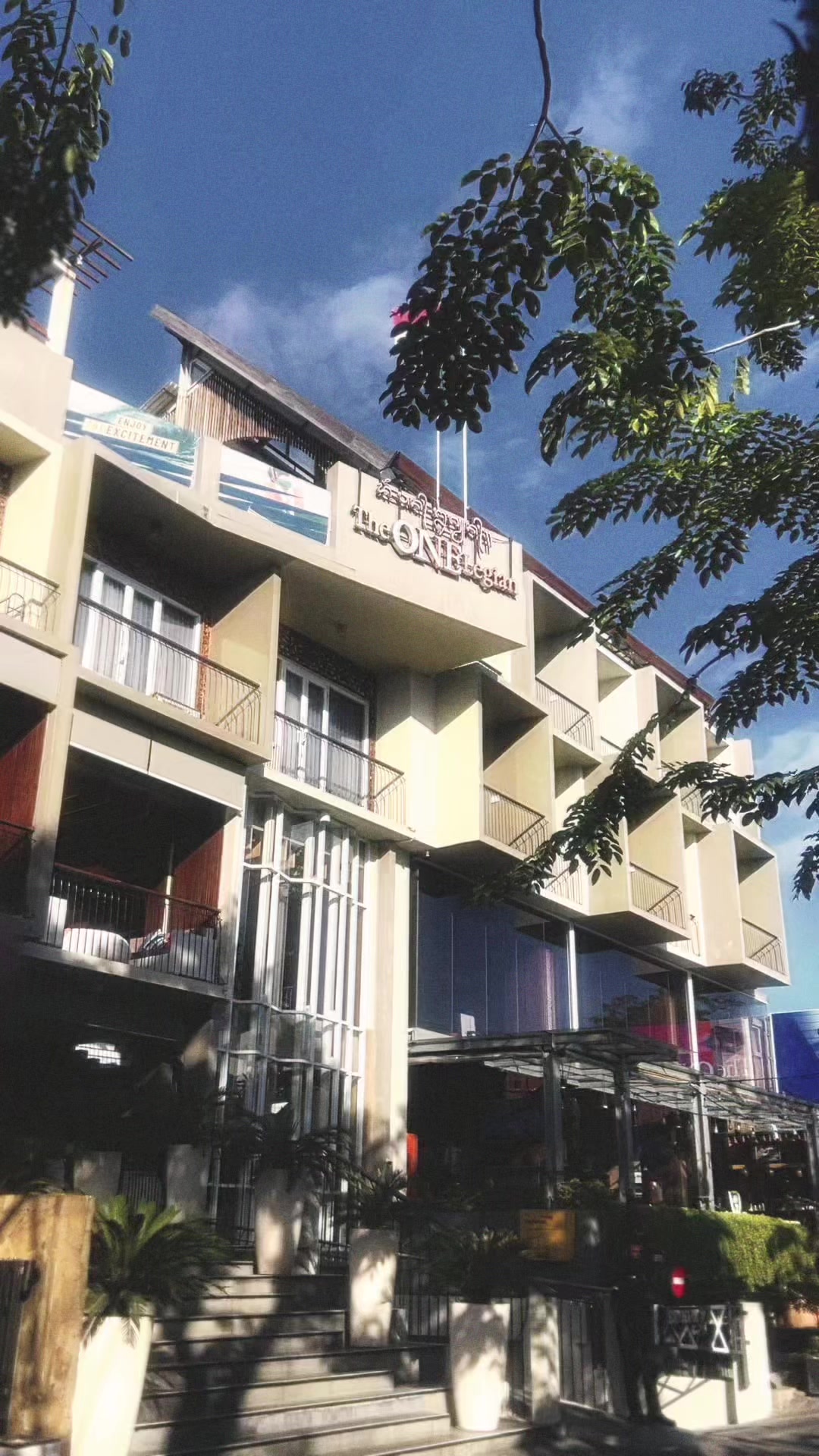 @turis abadi | bali hotel guide