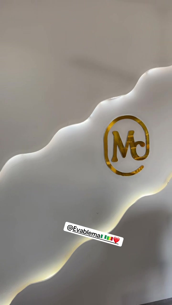 @blemanitiquimichouclair4