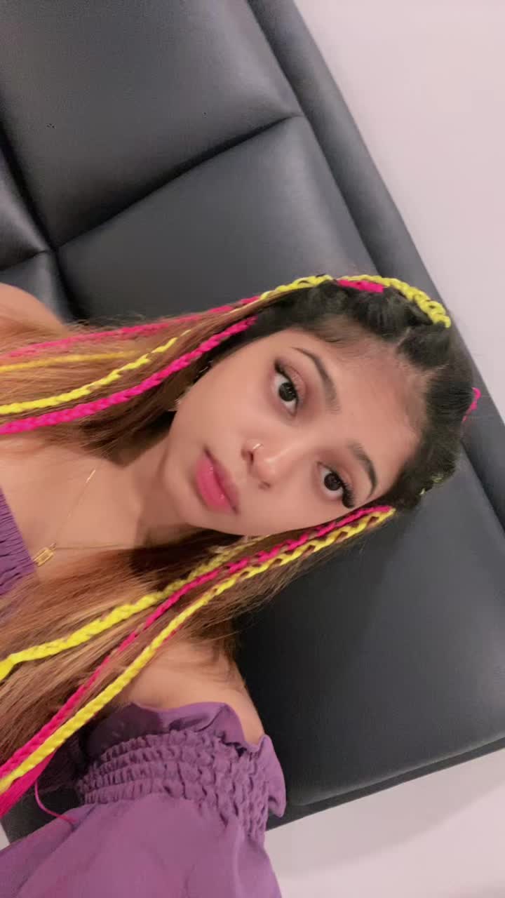 @Jenishaa._